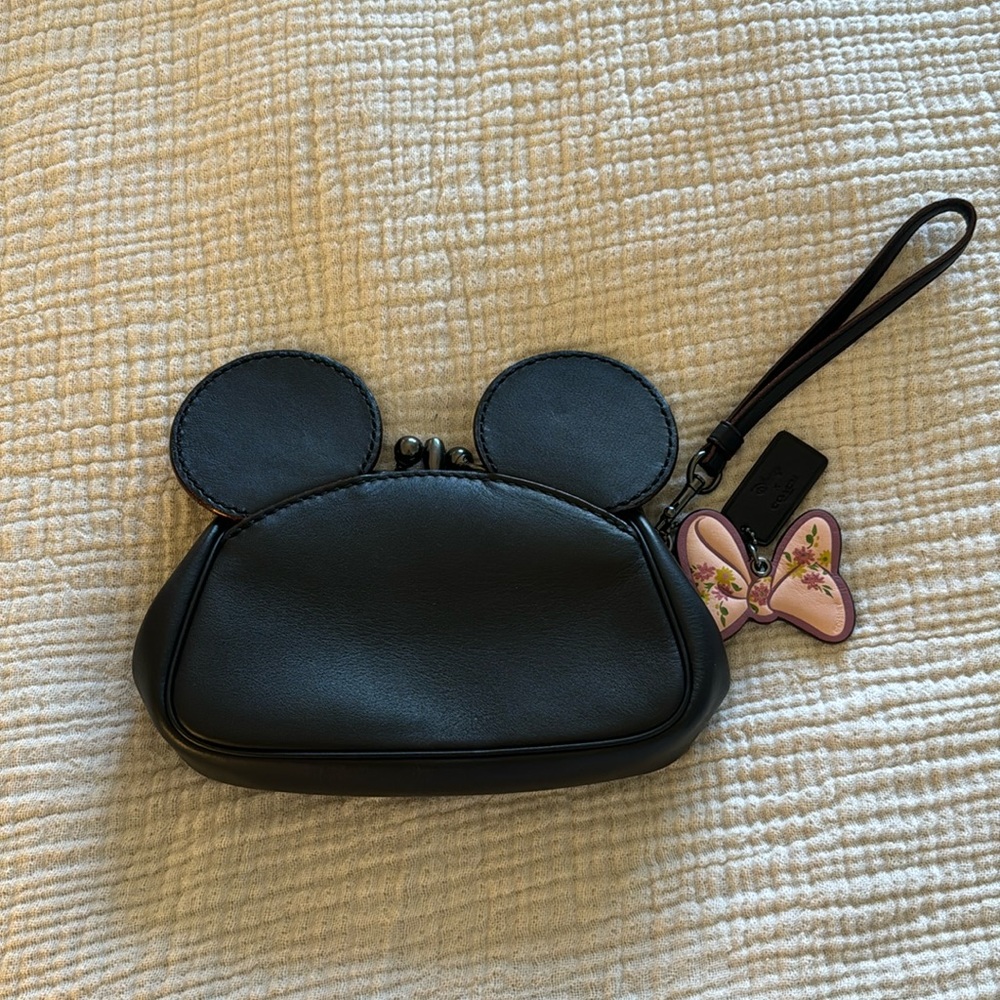 COACH Disney Clutch